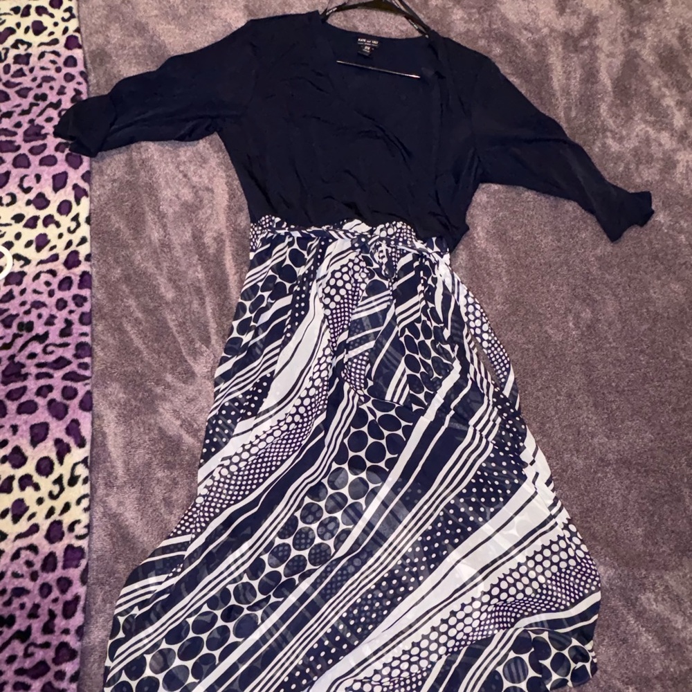 Chic Navy and White Patterned Maxi Dress